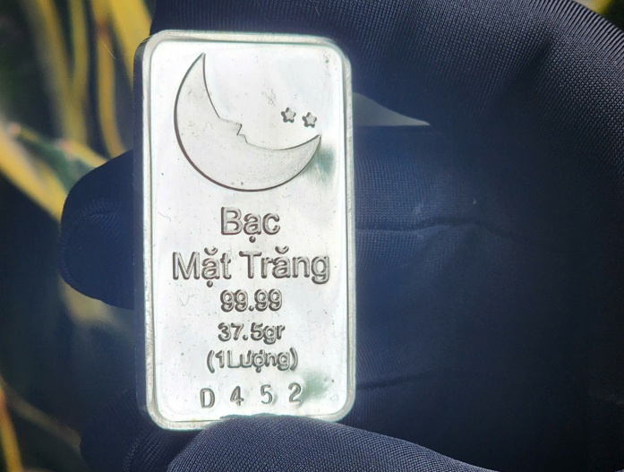 Bạc Mặt Trăng 1 Lượng: “Huyền thoại” Bạc miếng Việt Nam