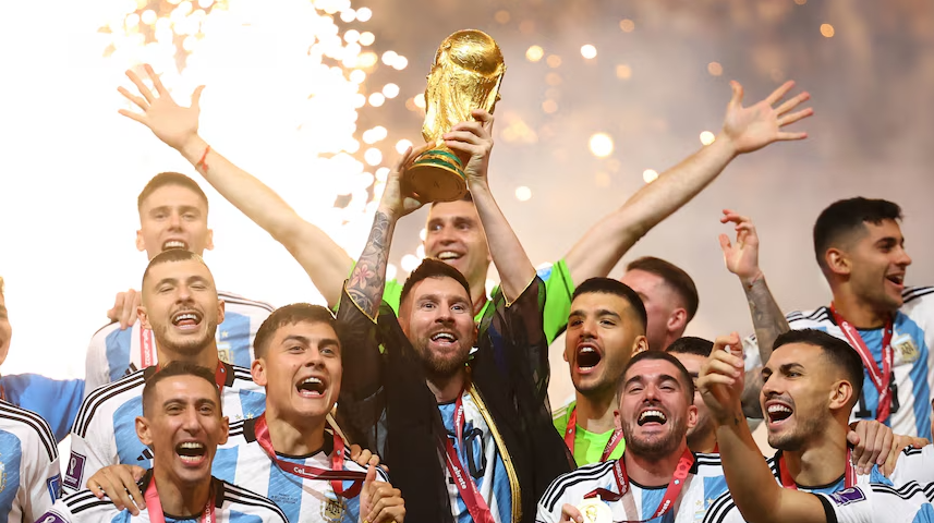Có bao nhiêu Vàng trong Cúp vô địch bóng đá FIFA World Cup?